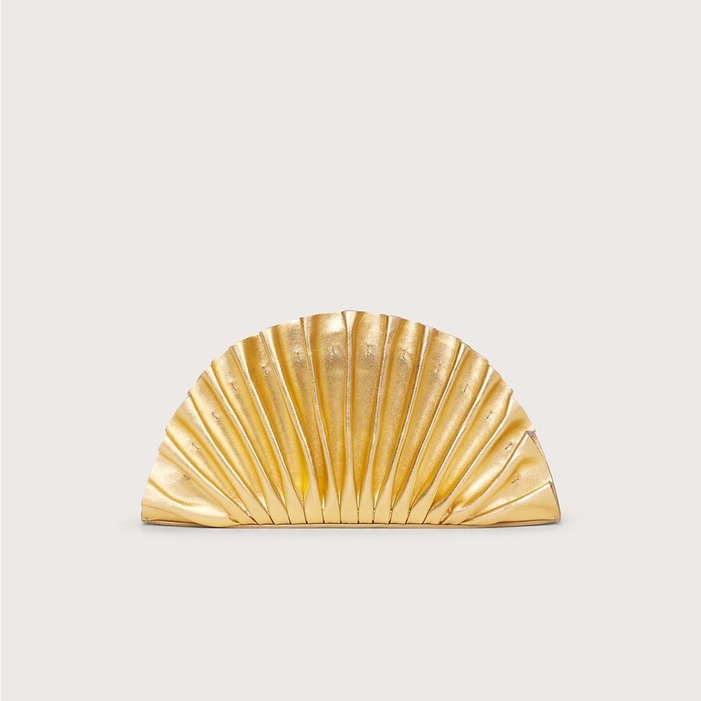 Cult Gaia Nala Clutch